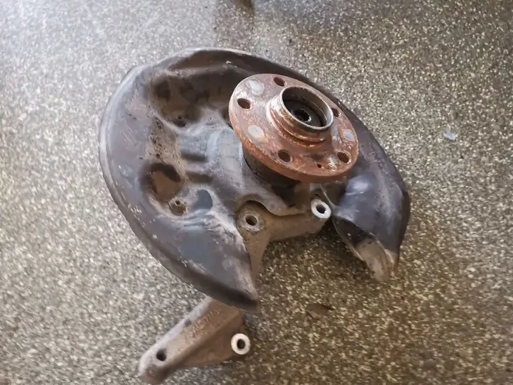 Volkswagen PASSAT B7 (2011 - 2014)   Ступица