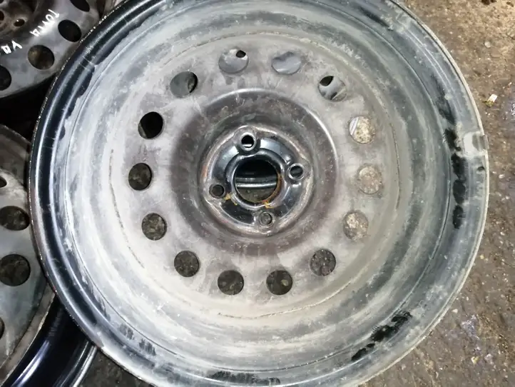 Toyota Yaris Verso (1999 - 2005) Стальной штампованный диск R15 — фото 5