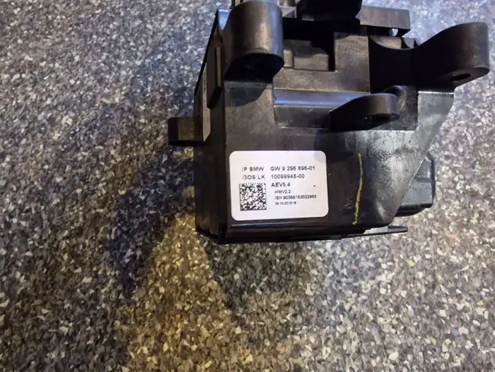 BMW 4 F36 Gran coupe (2014 - 2017)  9296895 Механизм переключения передач (кулиса) (в салоне)