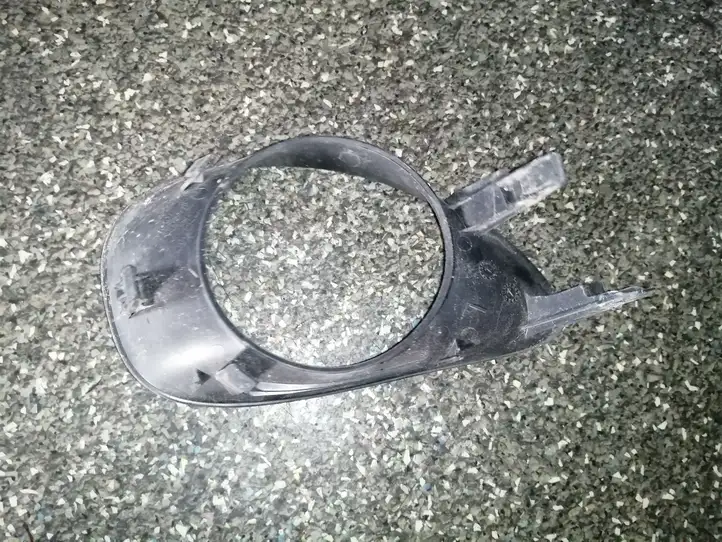 Toyota Yaris (2005 - 2009) 814820D030 Решетка противотуманной фары — фото 2