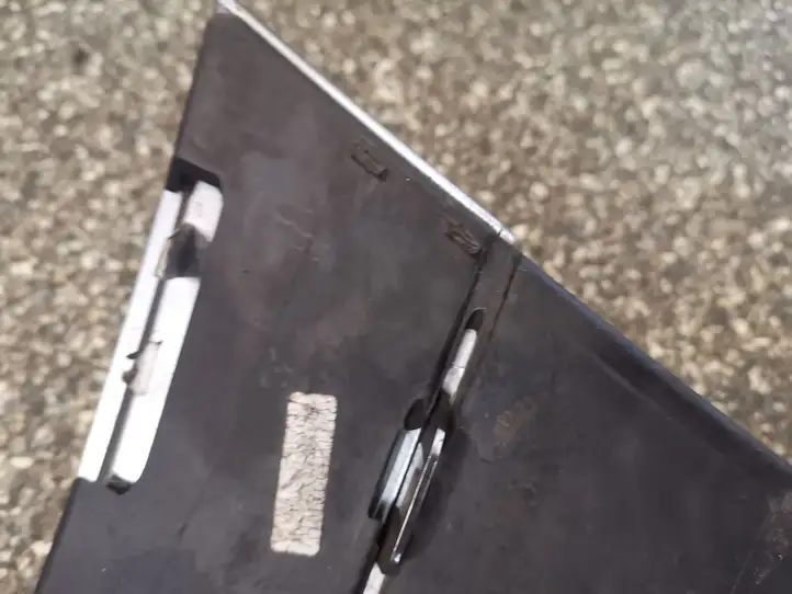 Chevrolet Captiva (2006 - 2011)  96945185 Декоративная решётка противотуманной фары