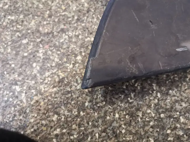 Chevrolet Captiva (2006 - 2011)  96945185 Декоративная решётка противотуманной фары