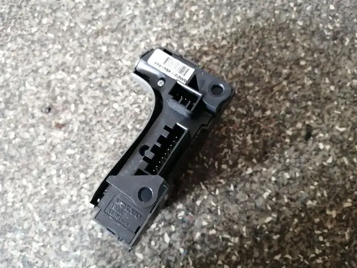 Volvo V70 (2000 - 2004) 8691658 Кнопки на рулевом колесе — фото 2