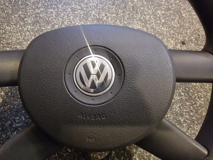 Volkswagen Golf V (2003 - 2009) Руль — фото 2