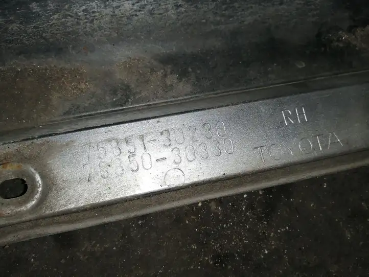 Lexus GS 300 350 430 450h (2004 - 2007)  7585130230 Порог