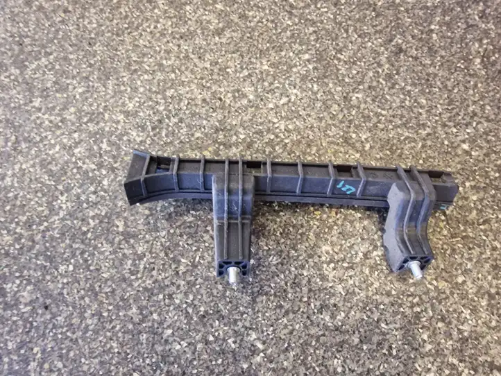 Fiat 500L (2013 - )  51884097 Направляющая стекла передней двери