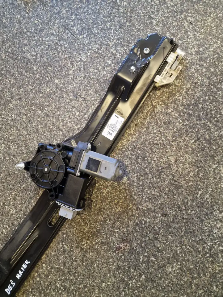 Fiat 500L (2013 - )   Передний комплект электрического механизма для подъема окна