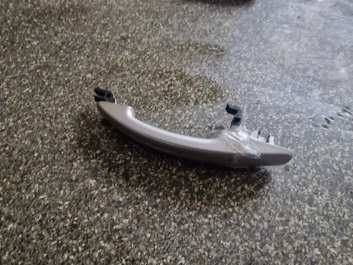 Ford C-MAX I (2007 - 2010) Наружная ручка двери — фото 1