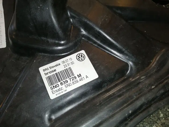 Volkswagen Tiguan (2007 - 2011) 5N0839729M Стеклоподъемник задней двери без мотора — фото 2