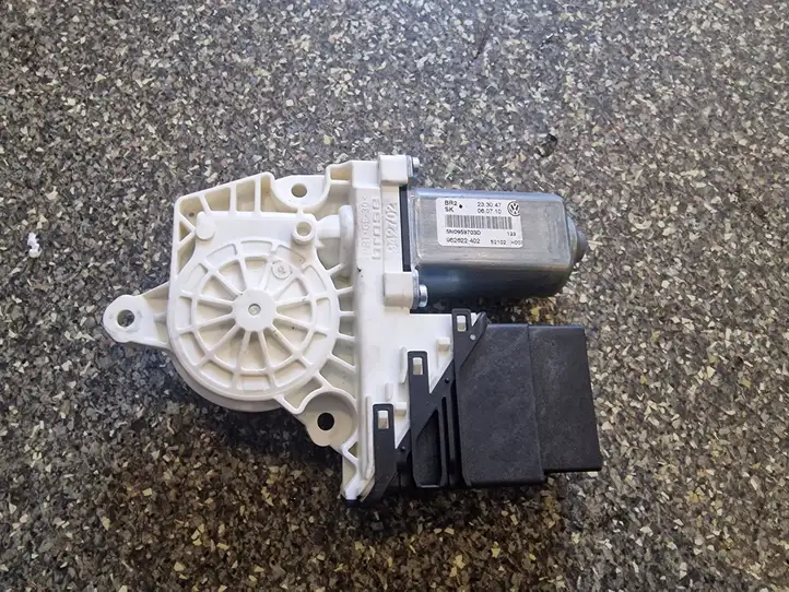 Volkswagen Tiguan (2007 - 2011)   Механизм подъема окон задней двери