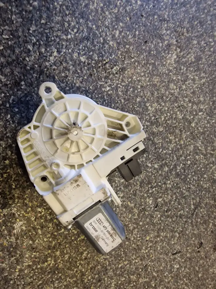 Audi A6 S6 C6 4F (2004 - 2008) 4F0959801C Стеклоподъемник задней двери — фото 3