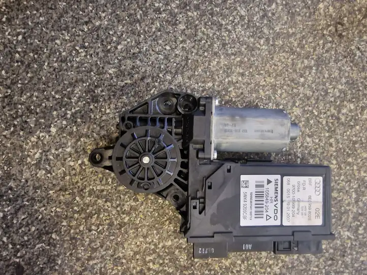 Audi A4 S4 B6 8E 8H (2000 - 2006) 8E0959802E Стеклоподъемник задней двери — фото 2