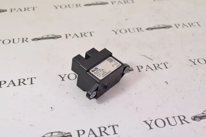 Toyota Prius (XW20) (2003 - 2009)  G384147020T Предохранитель реле аккумулятора