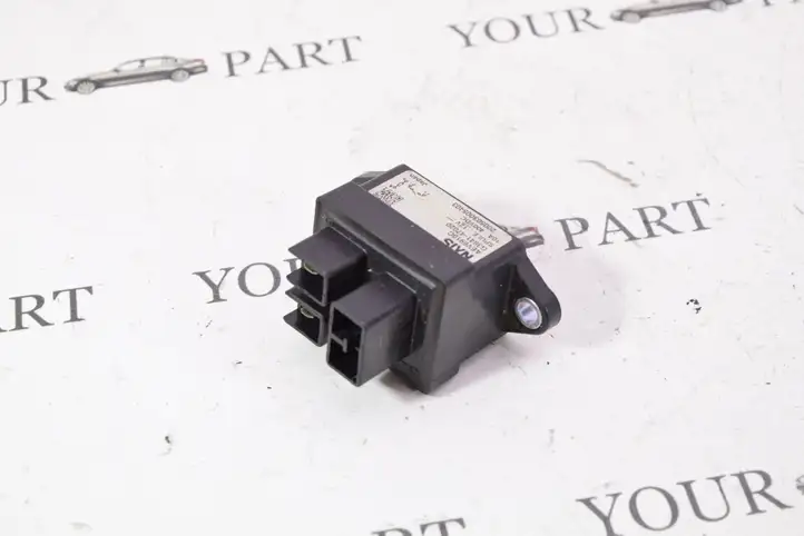 Toyota Prius (XW20) (2003 - 2009)  G384147020T Предохранитель реле аккумулятора