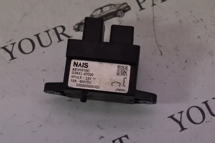 Toyota Prius (XW20) (2003 - 2009)  G384147020T Предохранитель реле аккумулятора