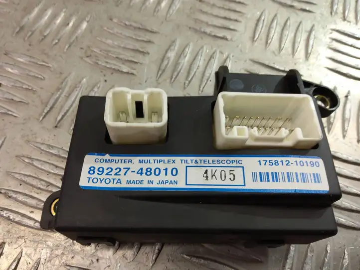 Lexus RX 300 (2003 - 2006)  89227-48010 Другие блоки управления / модули