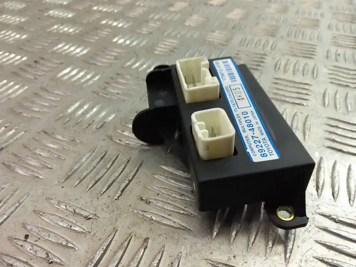 Lexus RX 300 (2003 - 2006)  89227-48010 Другие блоки управления / модули