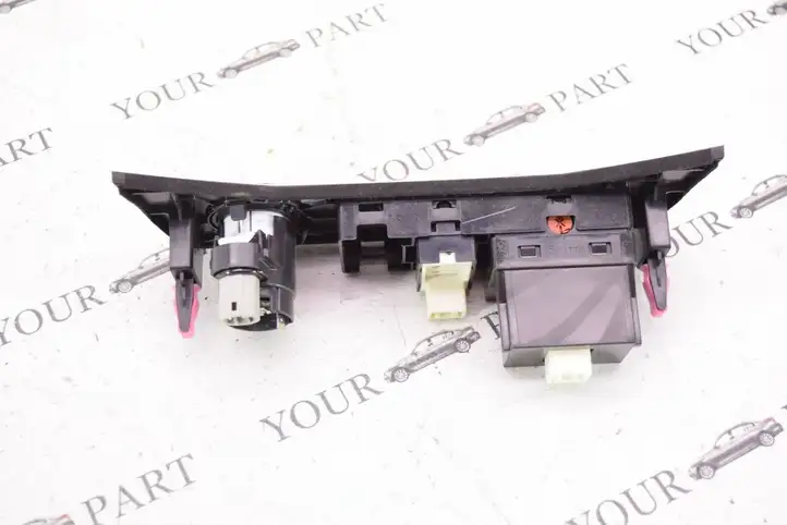Lexus RX 330 - 350 - 400H (2006 - 2009) 5543248130 Блок кнопок на панели — фото 3