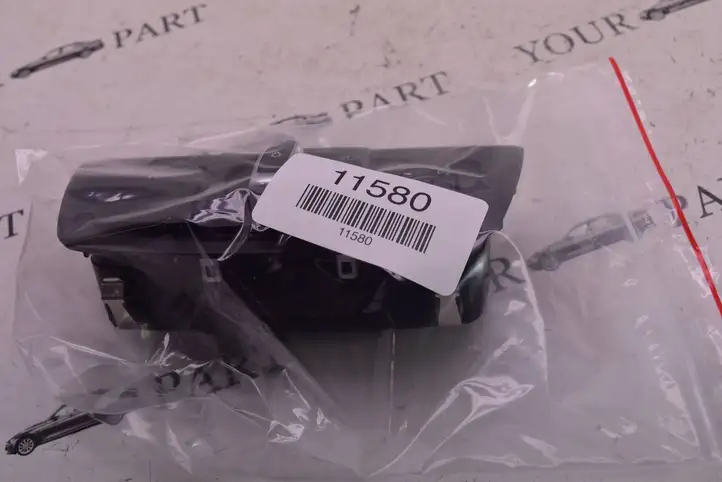 BMW X1 F48 F49 (2015 - 2022) 6847518 Включатель фонарей — фото 8