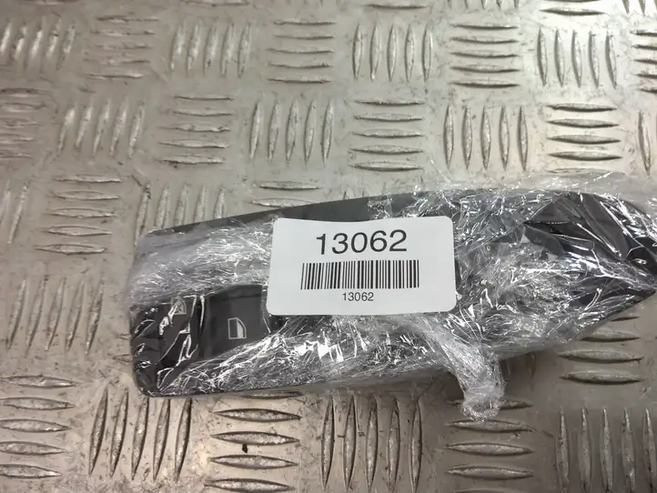 BMW X1 F48 F49 (2015 - 2022) 9362116 Блок кнопок стеклоподъемников — фото 5