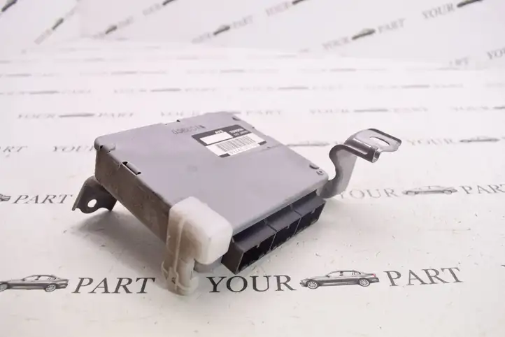 Lexus GS 300 350 430 450h (2004 - 2007)  8924330120 Блок управления активным стабилизатором