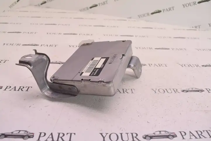 Lexus GS 300 350 430 450h (2004 - 2007)  8924330120 Блок управления активным стабилизатором