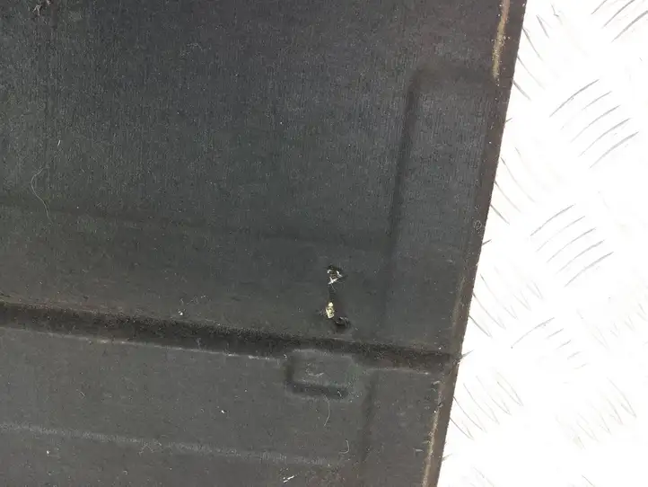 BMW 5 F10 F11 (2009 - 2016)  7222131 Нижний отделочный щит бока багажника