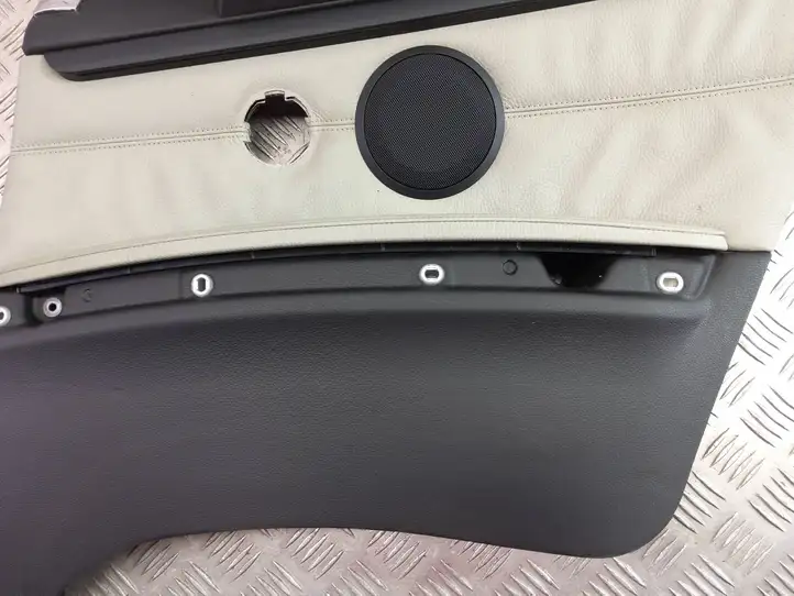 BMW 3 E92 E93 (2005 - 2014) Обшивка задней двери — фото 5