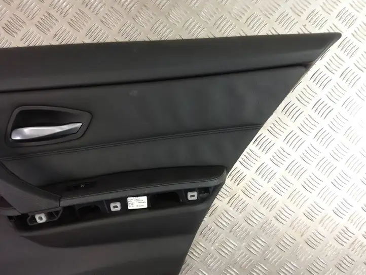 BMW 3 E90 E91 (2005 - 2012) Обшивка задней двери — фото 8