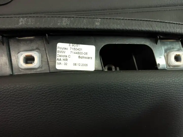 BMW 3 E90 E91 (2005 - 2012) Обшивка задней двери — фото 10
