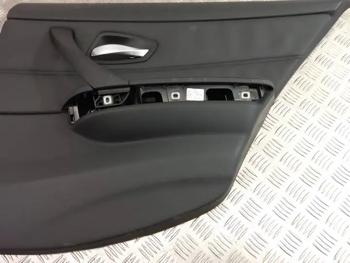 BMW 3 E90 E91 (2005 - 2012) Обшивка задней двери — фото 11
