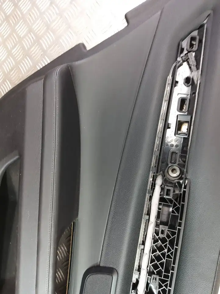 BMW 7 F01 (2008 - 2016) Обшивка задней двери — фото 4