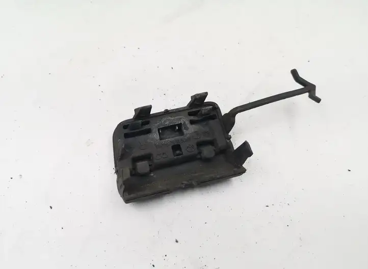 Volkswagen Touareg I (2002 - 2010)   Крышка петли вытягивания