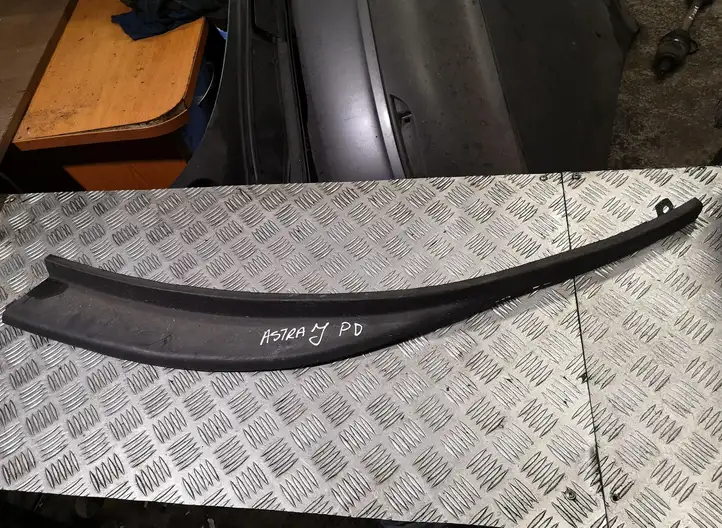 Opel Astra (2009 - 2012)   Нижняя часть бампера (губа)