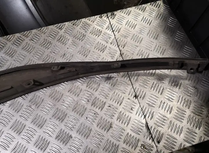 Opel Astra (2009 - 2012)   Нижняя часть бампера (губа)