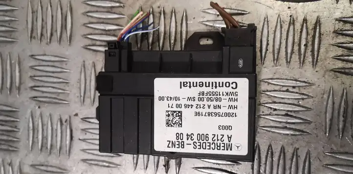 Mercedes-Benz E W212 (2009 - 2016)   Блок управления топливного насоса