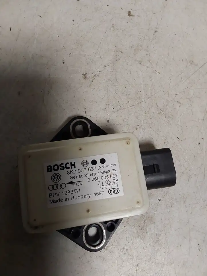 Audi A5 (2007 - 2011)  8K0907637A Датчик ESP (системы стабильности) (датчик курсовой устойчивости))