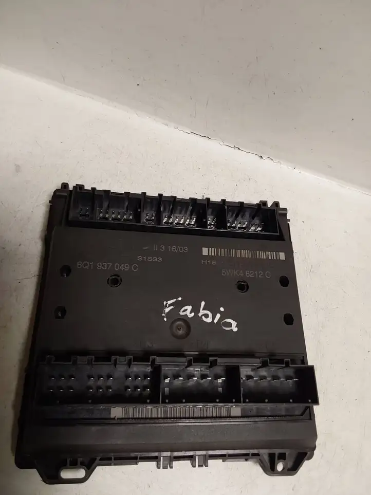 Skoda Fabia Mk1 (6Y) (1999 - 2007)  6Q1937049C Mодуль kомфортa