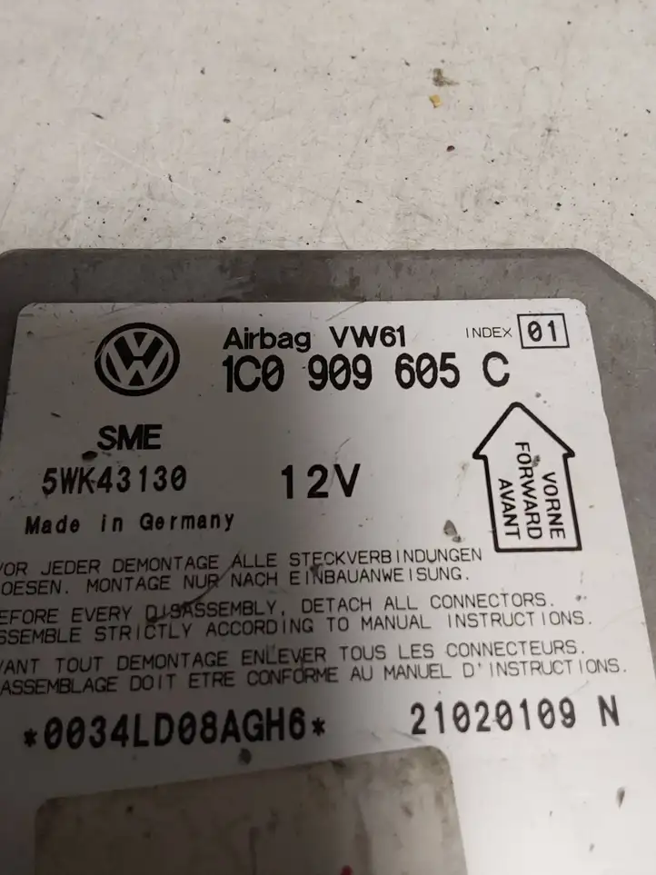 Volkswagen PASSAT B5.5 (2001 - 2005)  1C0909605C Блок управления надувных подушек