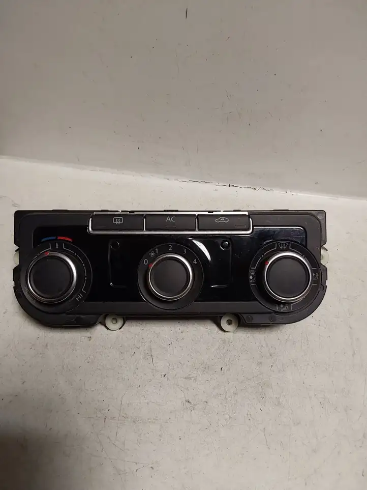 Volkswagen PASSAT B7 (2011 - 2014)  7N0907426AM Блок управления кондиционера воздуха / климата/ печки (в салоне)