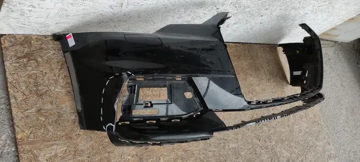 Audi A6 allroad (2019 - )  4K080743711 Передний бампер