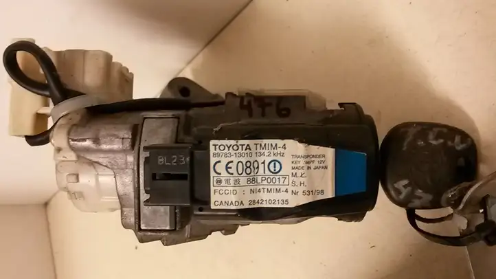 Toyota Corolla Verso E121 (2001 - 2004) 8966113060 Комплект системы зажигания — фото 8