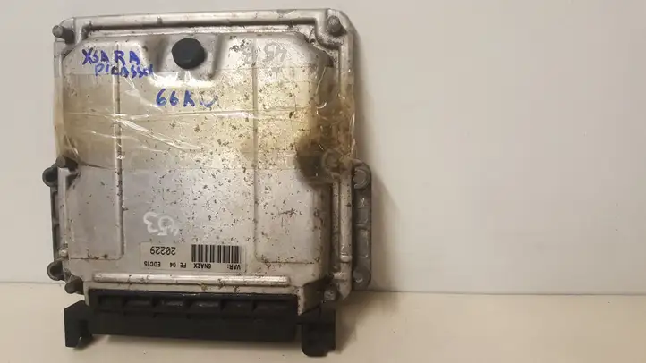 Citroen Xsara Picasso (1999 - 2012)  9635158480 Блок управления двигателя