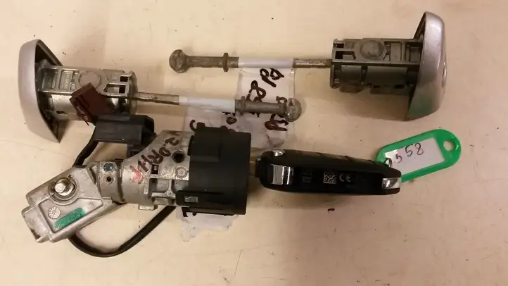 Peugeot 508 (2010 - 2014)  9665975580 Комплект замков