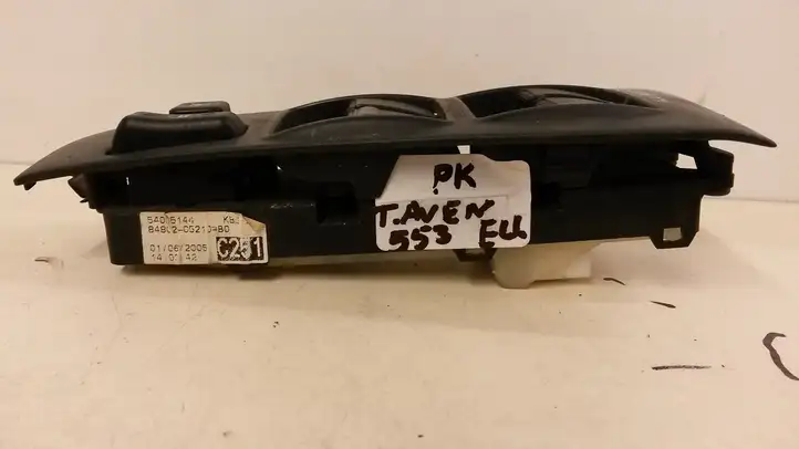 Toyota Avensis T250 (2003 - 2006) 8482005100 Блок кнопок стеклоподъемников — фото 2