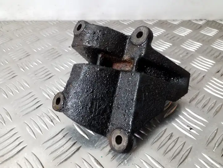 Ford Focus (1998 - 2004) YS4W3K305AC Кронштейн двигателя — фото 3