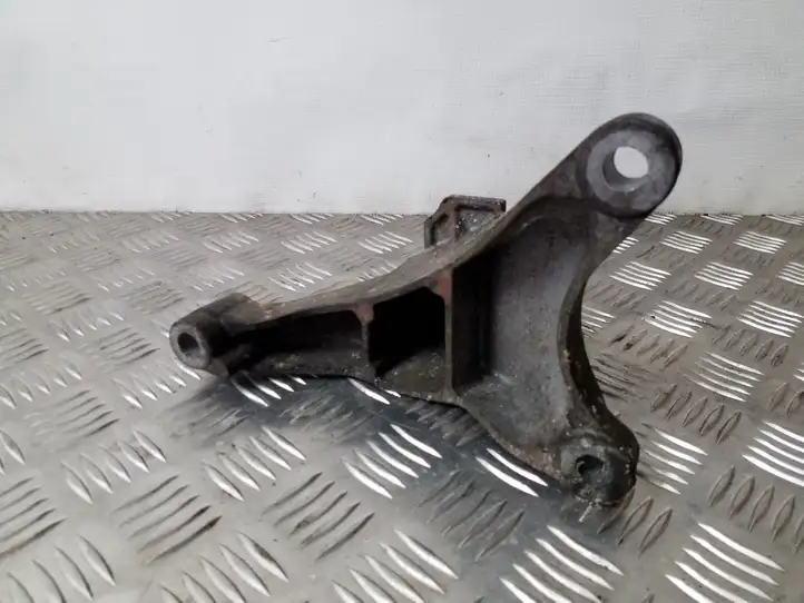 Ford Focus (1998 - 2004) 98AB7M125AF Кронштейн двигателя — фото 3