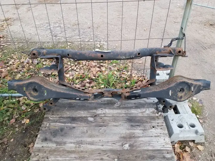 Audi A3/S3 8P (2004 - 2008)  1K0500047DR Задняя траверса