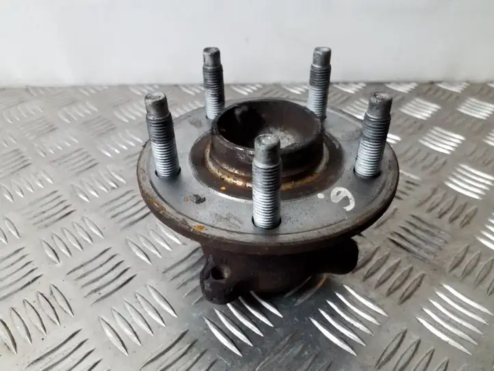 Opel Mokka (2012 - 2016)  13500592 Ступица