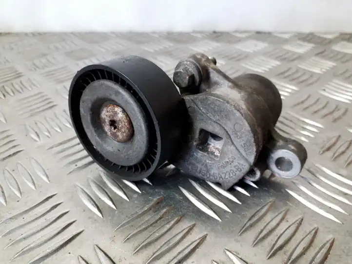 Ford Focus (2011 - 2015)  CM5Q6A228BA Устройство натяжки ремня